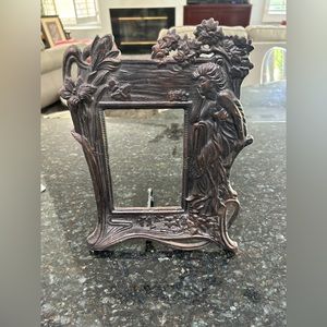 Vintage Art Nouveau Victorian cast iron picture frame